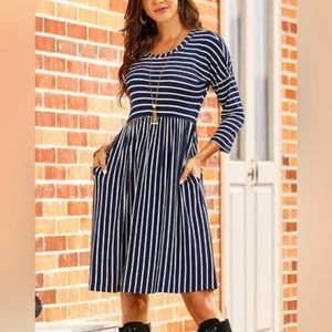 NWT Suzanne Betro Empire Dress with Pockets Black and Gray Striped